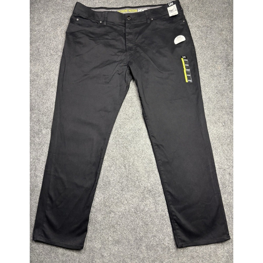 Lee Extreme Motion MVP Men's 40x30 Black Straight Fit Tapered Pants NWT